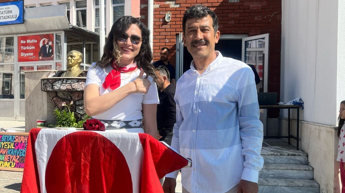 23 Nisan Ulusal Egemenlik ve Çocuk Bayramı Okulumuzda Coşku İçerisinde Kutlandı.